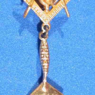 Pin, Lapel: Lapel pin Grand Lodge of Ohio 1921. 2 1/8" S & C with trowel