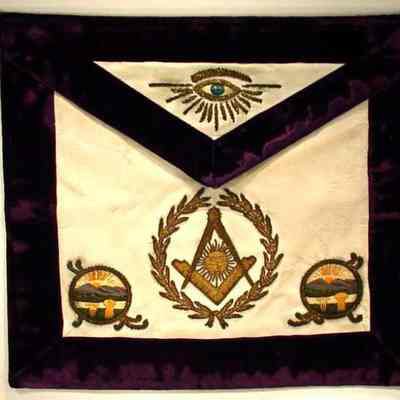 Apron: Grand Lodge apron, Senior Grand Deacon