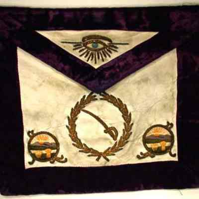 Apron: Grand Lodge apron, Grand Tyler