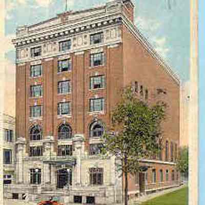 Postcard Masonic Temple, Youngstown, Ohio. Postmarked August 18, 1917. From a collectionb of photos of Masonic Temples, collector unknown