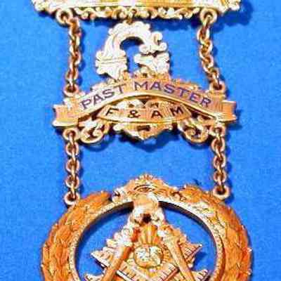 Jewel: Past Masters Jewel belonging to W. T. Koontz. Gold