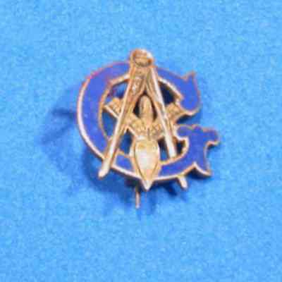 Pin, Fraternal: Masonic pin with Square and COmpasses. Large letter "G" in blue