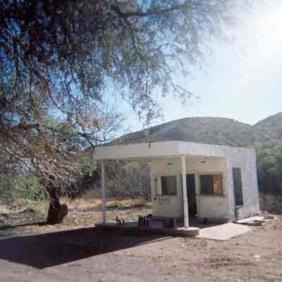 Gas station at Union Pass