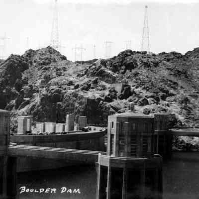 Hoover Dam showing towers and lake