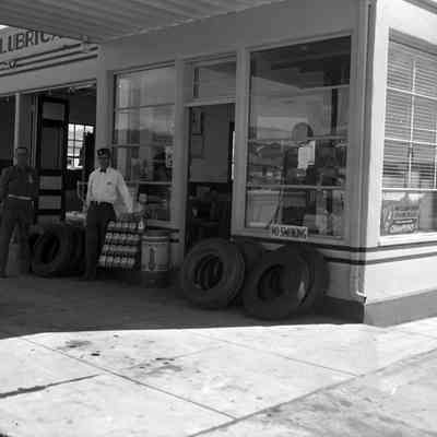 Ricca's Richfield Station, Kingman, AZ