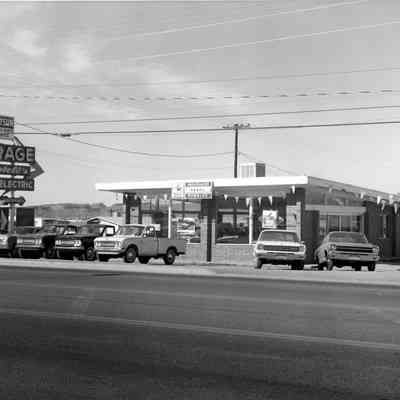American Motors Company (Rambler) Datsun dealer, Campbell's Garage