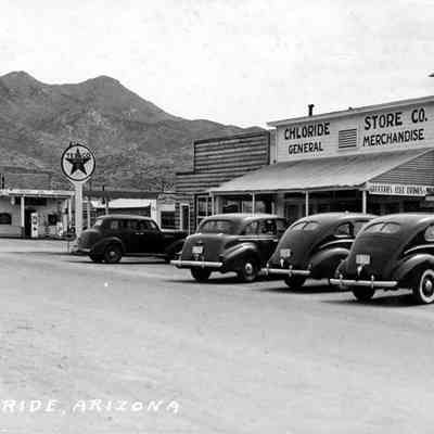 Chloride, AZ - Looking east up Tennessee Ave.