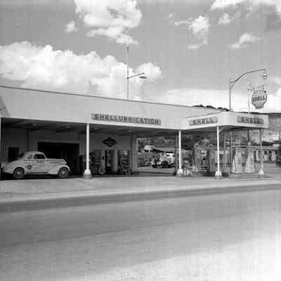 Bob's Shell Station, Kingman, AZ