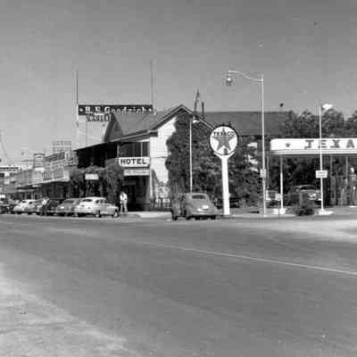 Looking West on Andy Devine