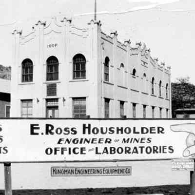 Housholder's sign
