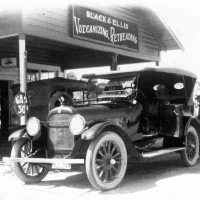 Black & Ellis Filling Station, Kingman, AZ, 1916 Buick D45 Phaeton