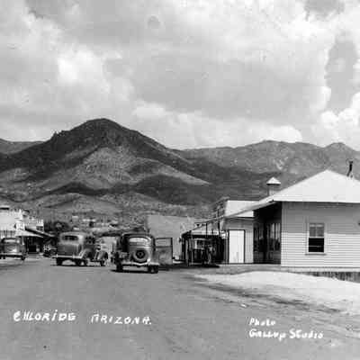 Street scene in Chloride, AZ