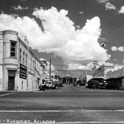 Looking north on 4th St. & Andy Devine