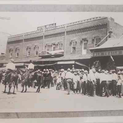 4th of July Celebration, Kingman Hotel Beale circa 1914
