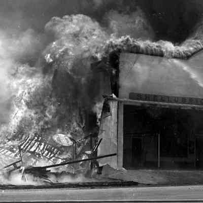 Cecil's Shell Station Fire, 1940s