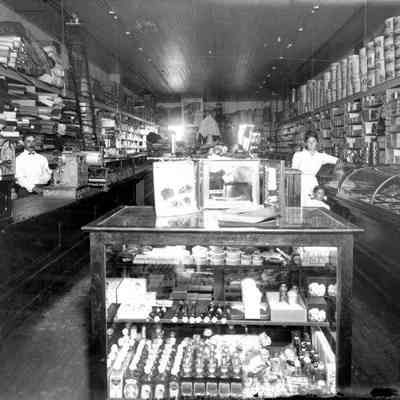 Bonelli's Mercantile Store-Inside view