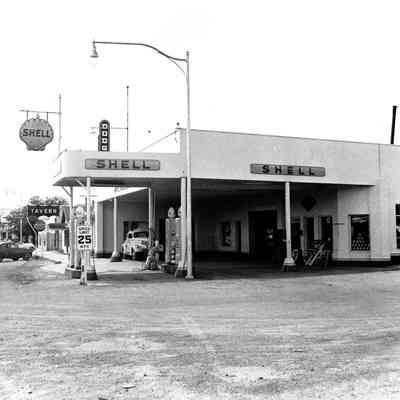 Bob's Shell Station, Kingman, AZ