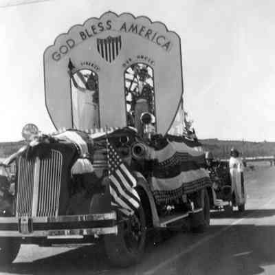 Parade float on West Beale Street