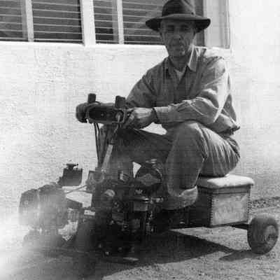 Cecil Davis