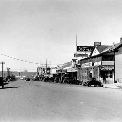 1st oiled street in Kingman.