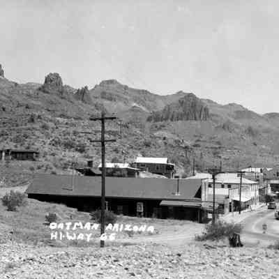 Oatman in Highway 66 days
