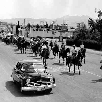 Parade Kingman Beale and 1st Street