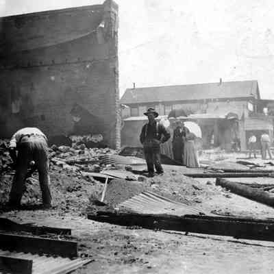 Luthy block fire, 06/15/1907.