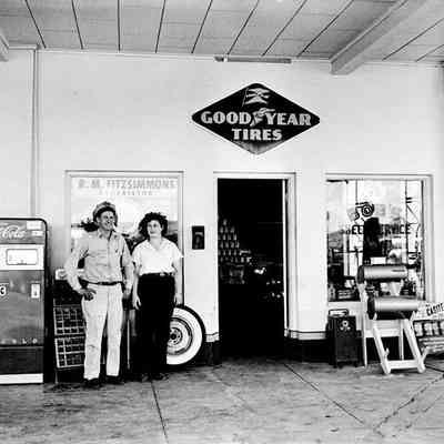Bob's Shell Station, Kingman, AZ
