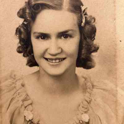Geneva Balzer Photograph - 1938