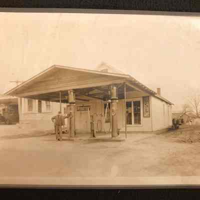 Ray Conkel Garage in Stockdale, Ohio