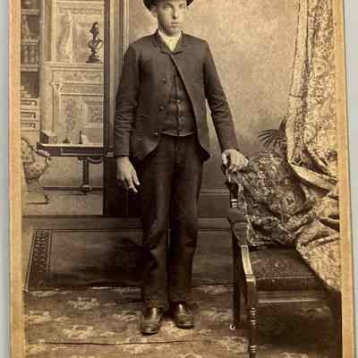 Unknown Rapp Relative