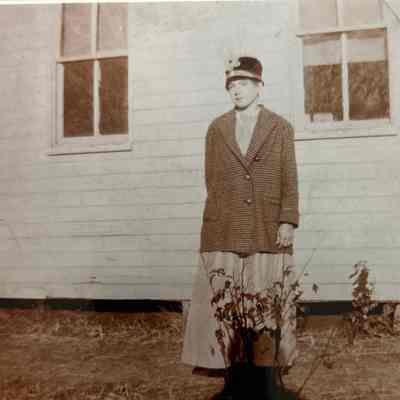 Mabel Halterman Balzer at Mosier School - ca 1916