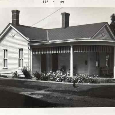 Mae Beekman Home Photograph