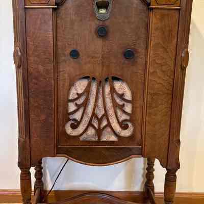U. S. Apex Floor Model Radio - 1931