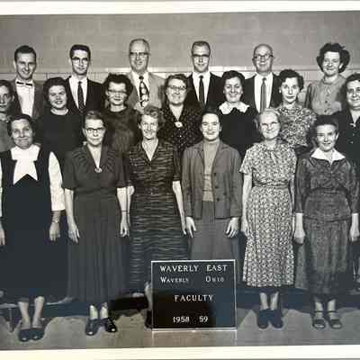 Waverly East Elementary Staff Photograph