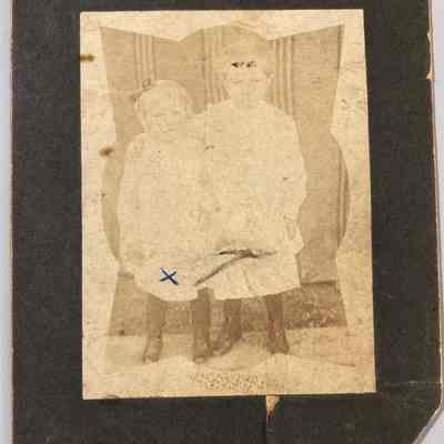 Sophie and Bessie Schrader Photograph
