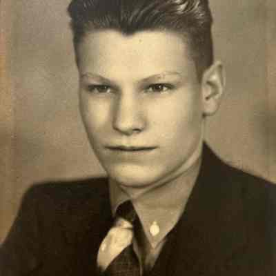 Ogden Besch Photograph