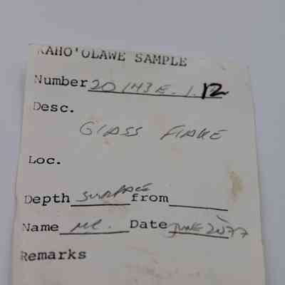 Artifact slip for glass flake: The artifact slip shows a sample labeled "Glass Flake," from surface depth, dated June 1977, and associated with "Kaho'olawe."
