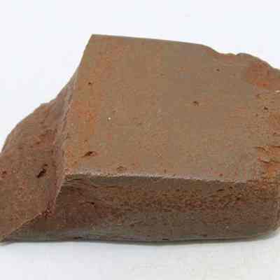 Profile of basalt adze fragment: Origsize: 3.89 cm (l); Origformat: Artifact; Resolution: 200 dpi