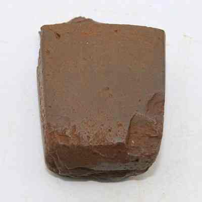Lengthwise view of an adze fragment: Origsize: 3.89 cm (l); Origformat: Artifact; Resolution: 200 dpi