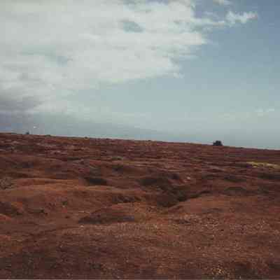 Luamakika-hardpan and erosion cuts