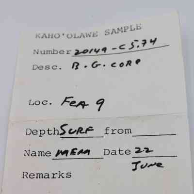 Artifact slip for basaltic glass core: The artifact slip documents a Kaho'olawe sample labeled 20149-C.574, described as B.G. CORE, located at FEA 9.