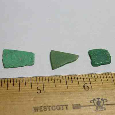 Plastic pieces-green