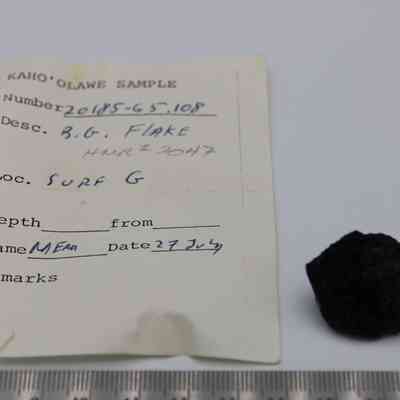 Basaltic glass flake