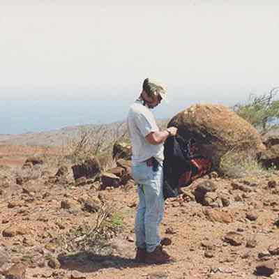 Man handling bag