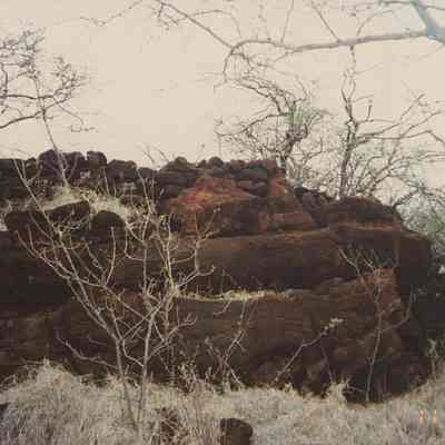 Corral on natural dike system