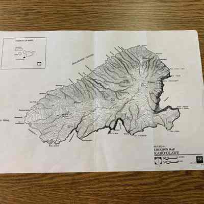 Location Map-Kaho'olawe: Origsize: 11" x 17"; Origformat: Document; Resolution: 72 dpi