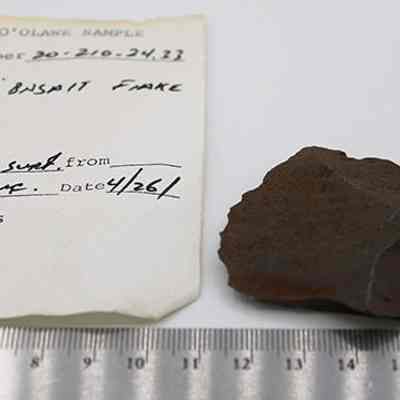 Basalt flake-triangular