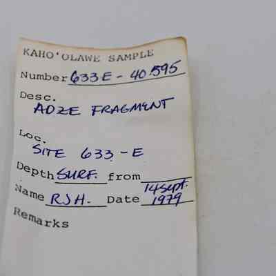 Artifact slip for adze (ko'i) fragment: The image shows a label titled "Kaho'olawe Sample," describing an adze fragment from Site 633-E, recorded on September 14, 1979.