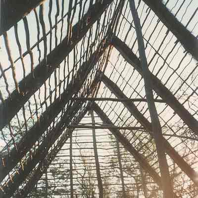 Hale-frame